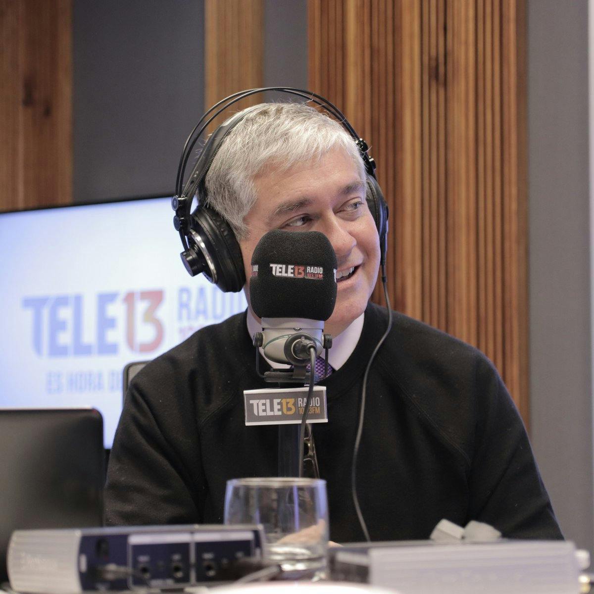 Iván Valenzuela, conductor de Tele 13 Radio en Polonia: “Hay imágenes muy monstruosas que estamos viendo a cada rato. Y ya se nos están haciendo habituales”