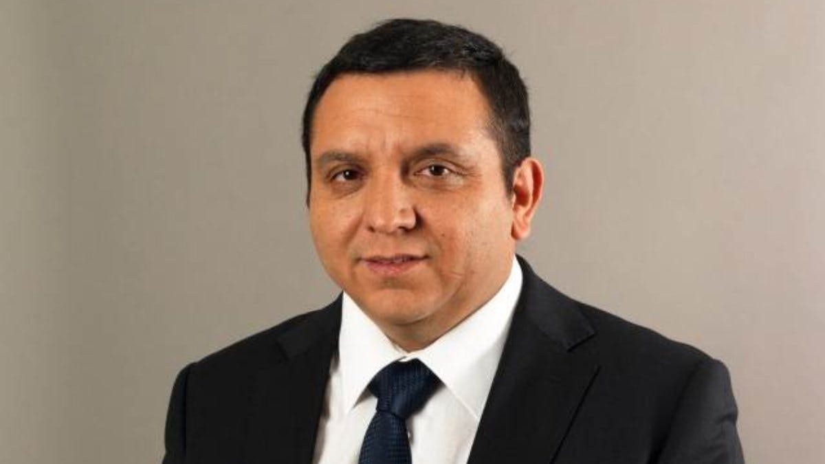 Economista por aumento de tasas de interés: Habrá una caída en el poder adquisitivo
