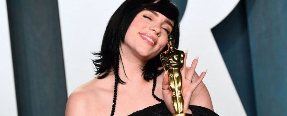 Billie Eilish es la artista más joven en ganar la triple corona