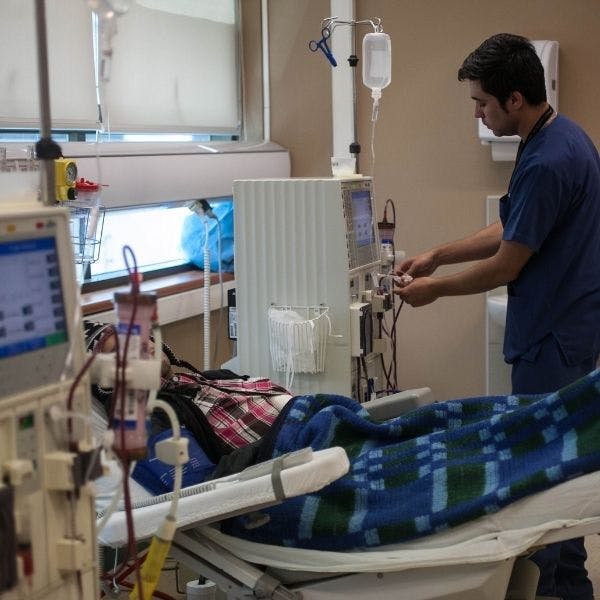 Dr. Lorca, nefrólogo: El 12,1% de la población tiene enfermedad renal crónica, siendo los grupos más importantes los diabéticos y los hipertensos