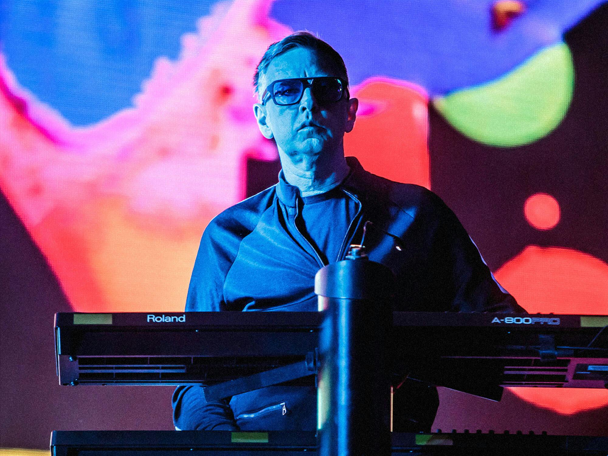 Alfredo Lewin y el rol de Andy Fletcher en el sintetizador: “Va a seguir sonando como el futuro”