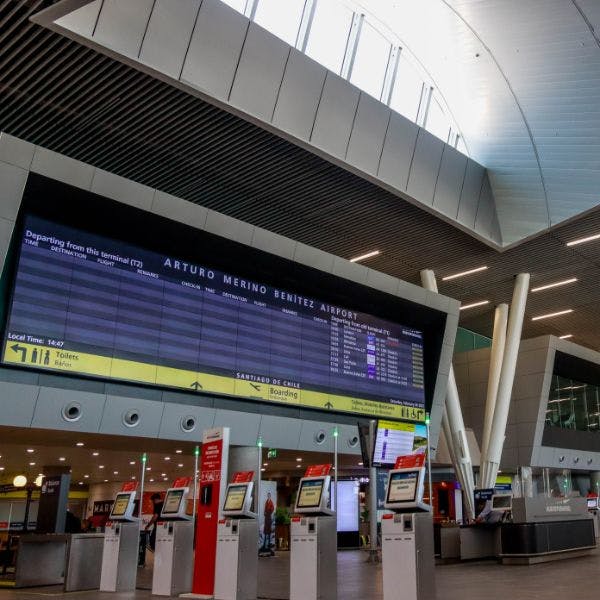 Subgerente comunicaciones de Nuevo Pudahuel: En 2025 comenzará a funcionar la planta de hidrógeno verde del aeropuerto