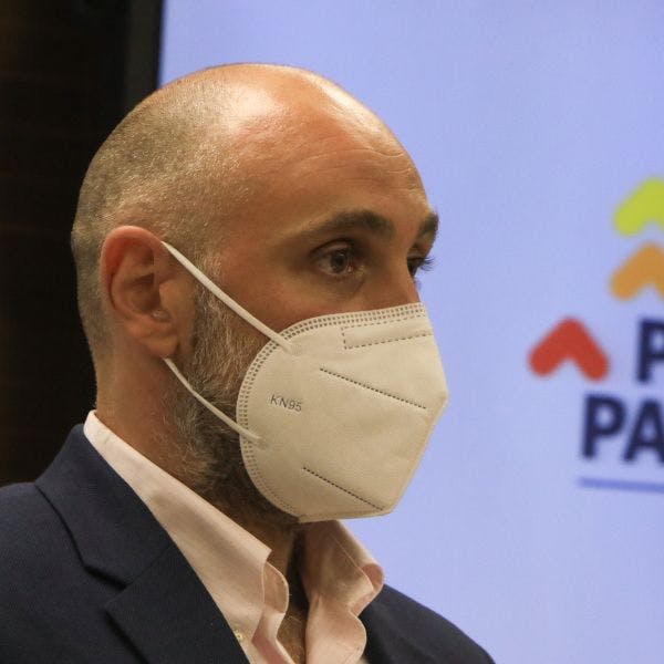 Jefe Dpto. Epidemiología Minsal: “Aumentar las vacaciones nos da tiempo para reducir los contagios, que los niños que están ocupando camas vayan recuperándose”