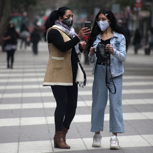 Investigador Cedeus: Las mujeres de la periferia con menos recursos se sienten más inseguras en el transporte público