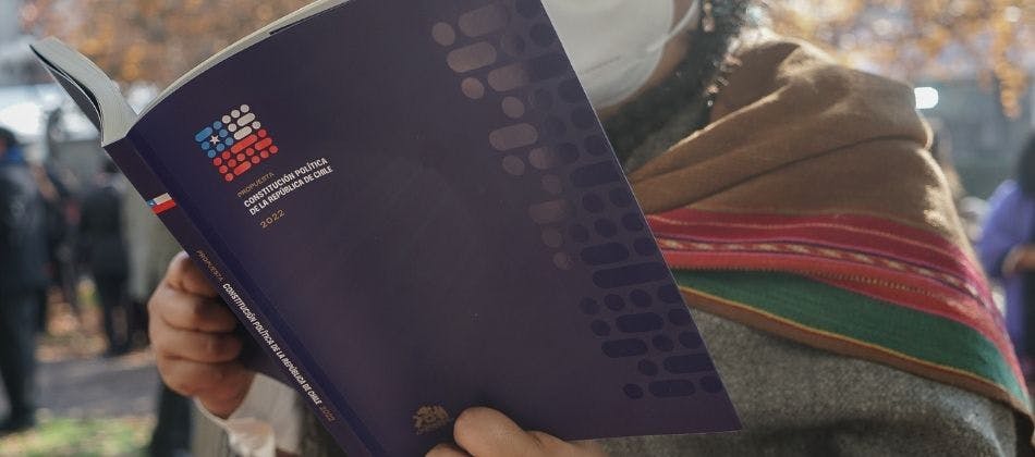 ¿Cómo es el sistema político que se establece en el propuesta de nueva Constitución? Claudia Sarmiento lo detalla en Sonar Global