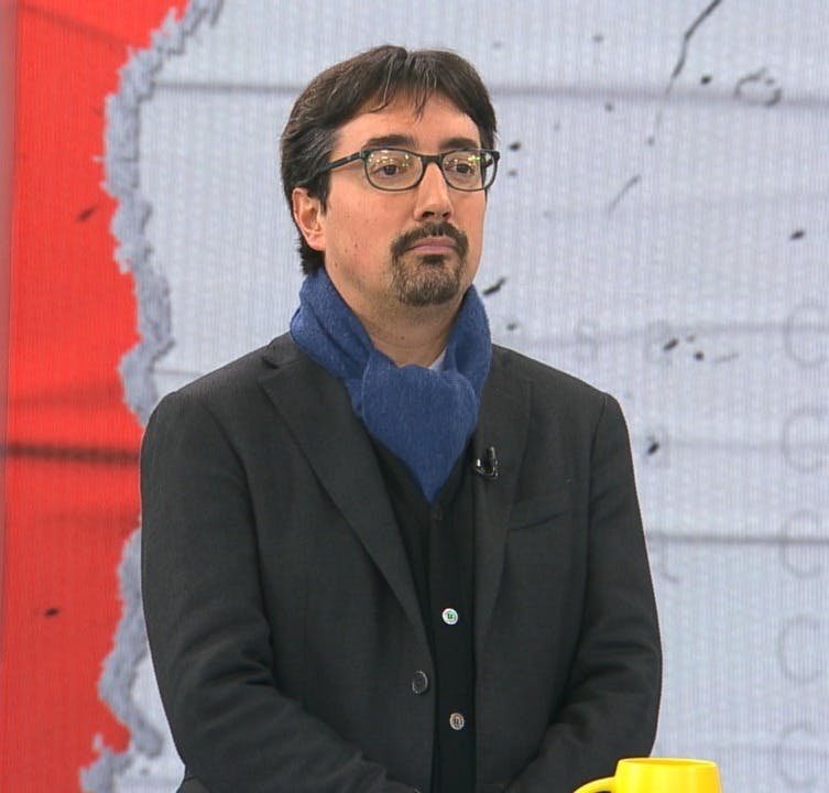 Senador Latorre por plebiscito: “Creemos que el triunfo puede ser similar al que fue en segunda vuelta de Boric con Kast, es el triunfo del Apruebo”