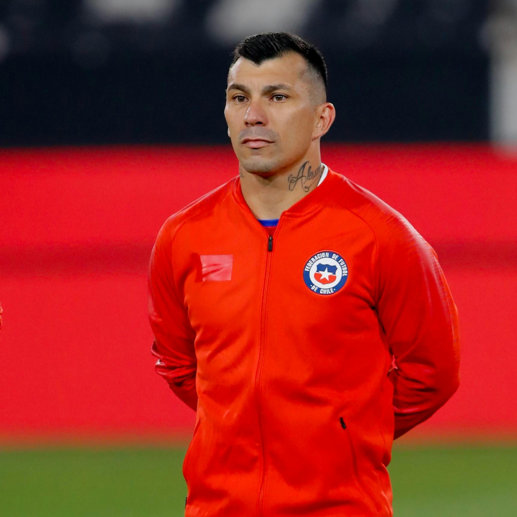 Mayol por polémica Medel–Navia: “Rompamos los moldes, el futbolista le gana al académico una discusión intelectual”