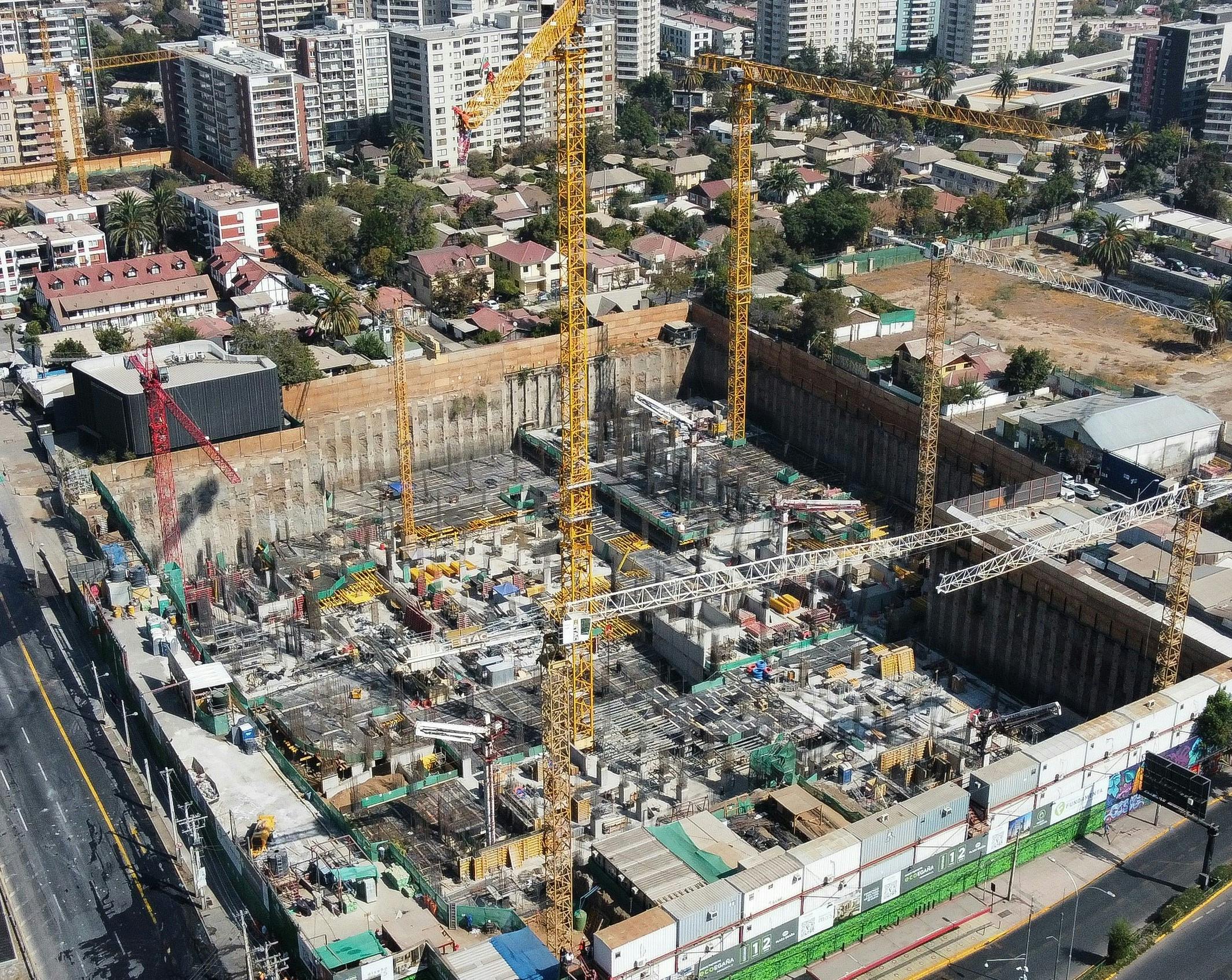 Multiverso Constitucional: Claudio Fuentes aclara los mitos y realidades sobre la vivienda en la propuesta de la CC