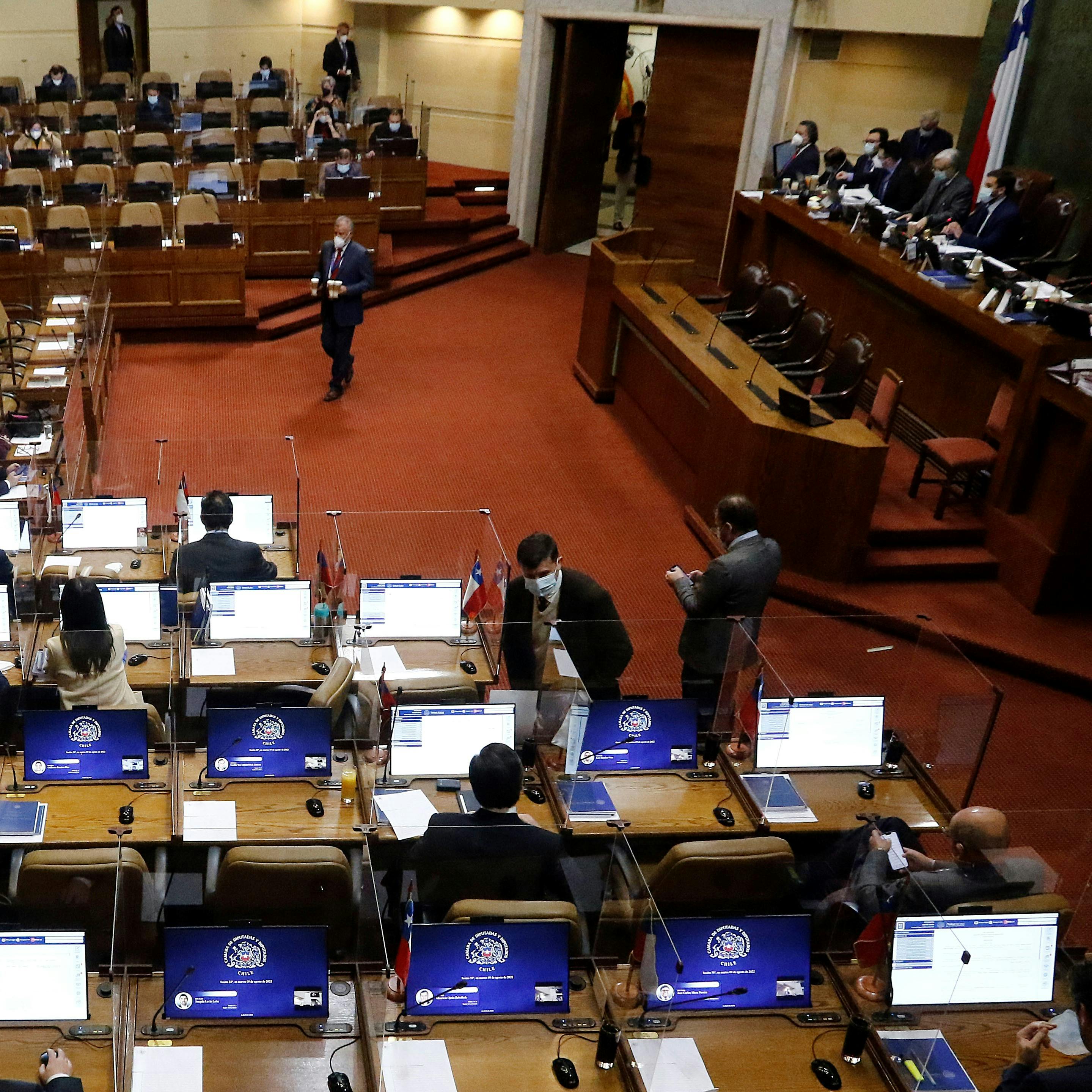 La clase de historia con el Profesor Peralta: Revisamos las primeras reformas constitucionales en Chile