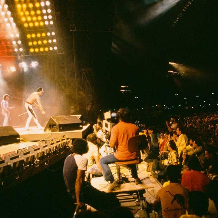 Nos remontamos a 1985 para el primer Rock in Rio y hacemos un ceremonial de despedida a Burke Shelley, fundador de los influyentes Budgie.