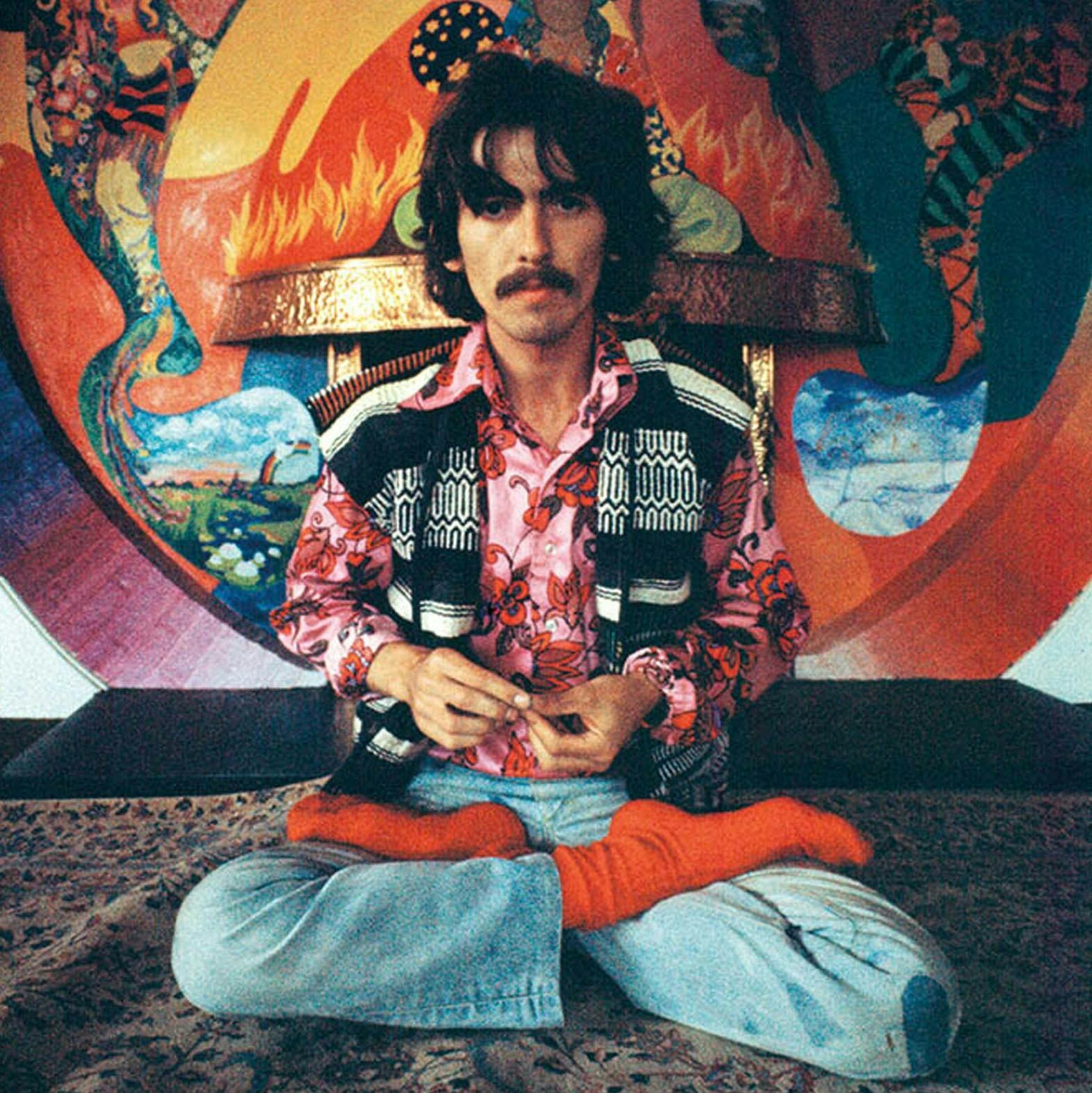 Homenajeamos al místico de los Beatles, George Harrison; destacamos la conexión de Social Distortion con Johnny Cash; y más.