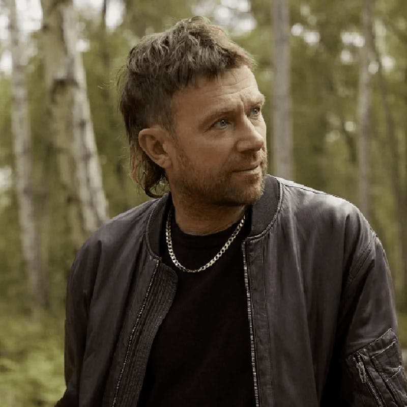 Cumpleaños de Damon Albarn, el presente de Green Day y la crisis noventera de Black Pumas