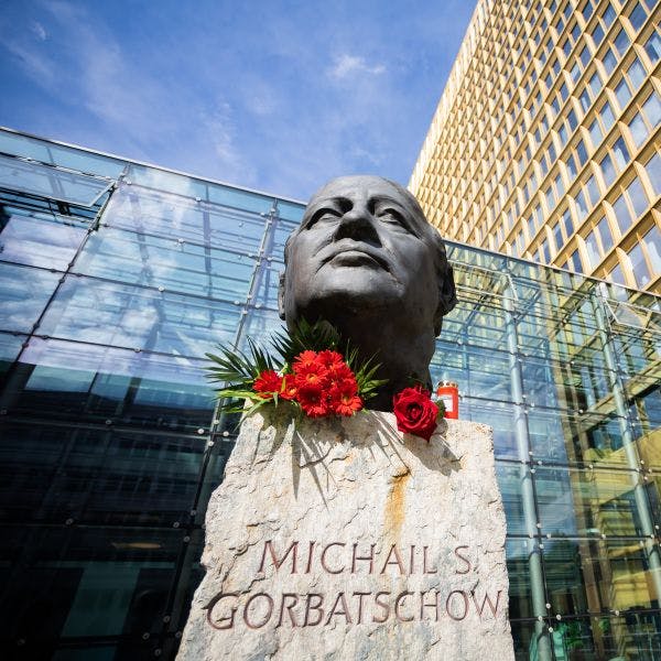 De la Maza por muerte de Gorbachov: Es uno de los grandes hombres de la Historia y del siglo pasado