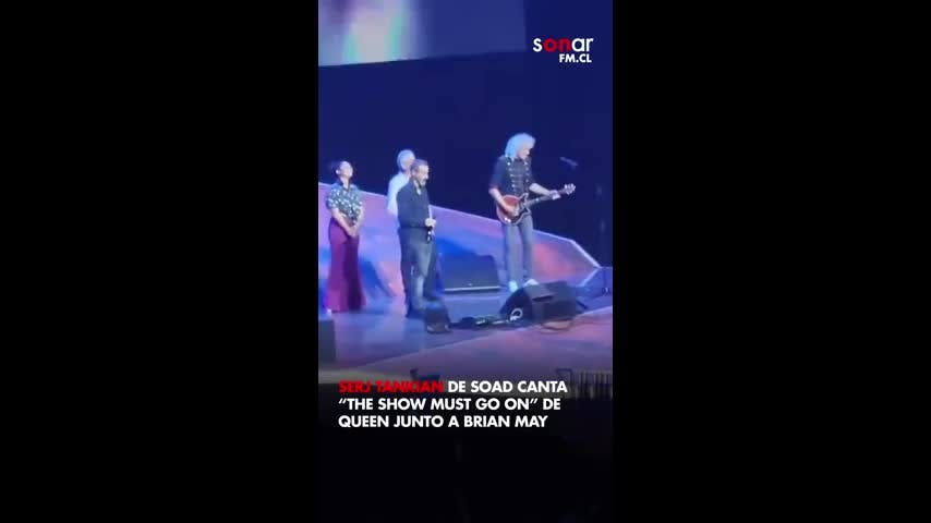 Serj Tankian canta 'The Show Must Go On' junto a Queen