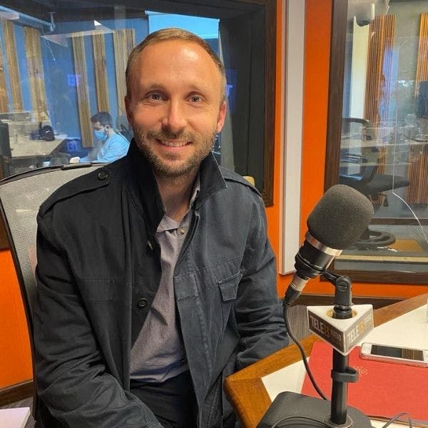 Martín Andrade y la radiografía de los cerros isla en Santiago