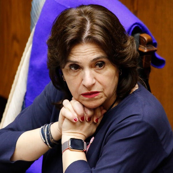 Callís y relación Gobierno-Parlamento: Hay que ponerse de acuerdo en los mínimos y esa pega es del Presidente y Ana Lya Uriarte