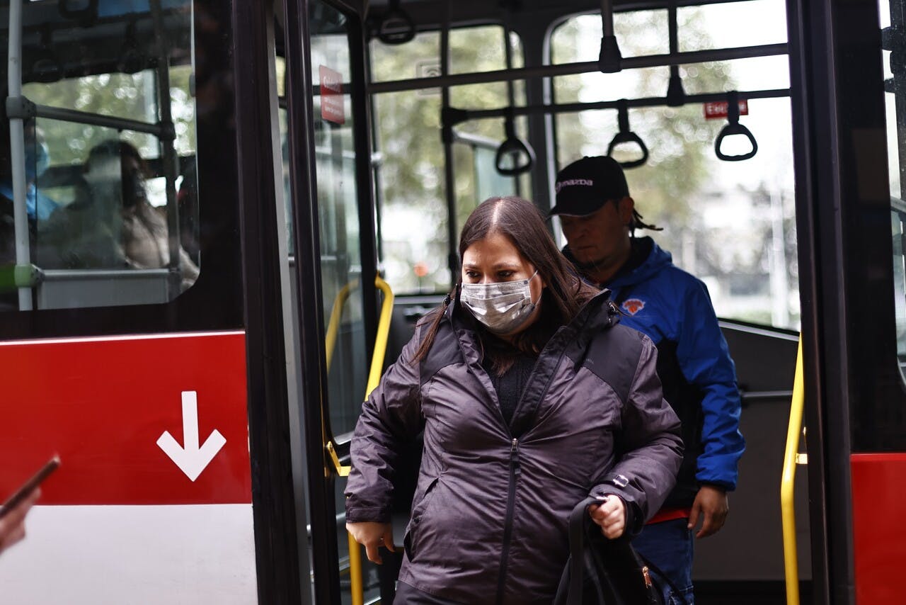Gabriel Cavada: Es bueno sugerir que la gente ande con su mascarilla en el transporte público
