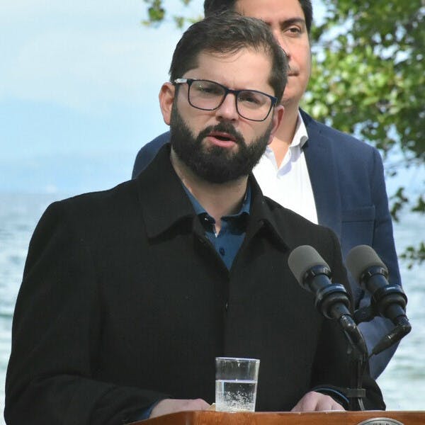 Axel Callís: El Presidente ha ido encontrando el tono y se parece poco al Boric del año pasado
