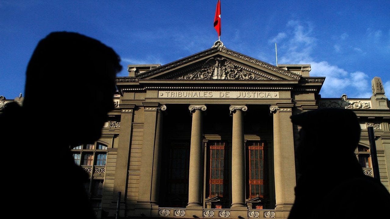 Superintendente de Salud por situación de isapres: El sistema está viviendo una situación compleja de pérdidas constantes”