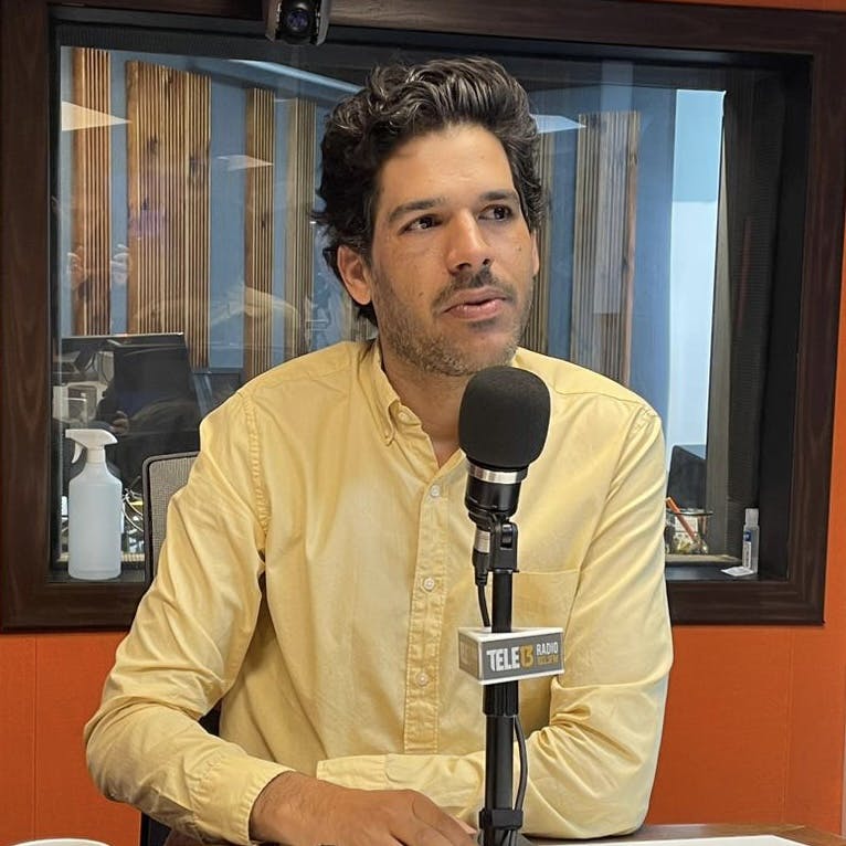 Ezio Neyra, escritor y académico por situación de Perú: “Todas estas manifestaciones no debemos interpretarlas como un apoyo a Castillo”