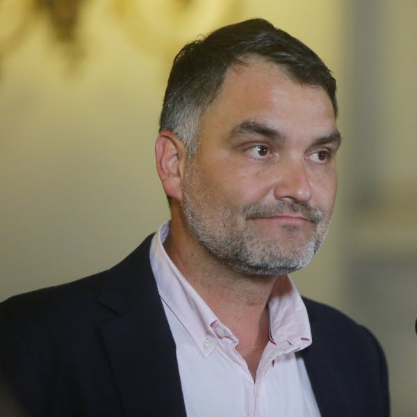 Macaya por indultos: Boric termina hablándole a su base electoral siendo el Presidente del estallido