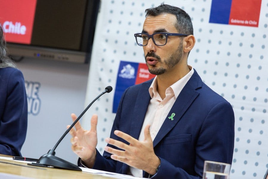 Subsecretario de Salud: Detectamos médicos que emiten 12 mil licencias al año, es decir, cerca de 50 licencias al día, cuando un médico en promedio emite 400”