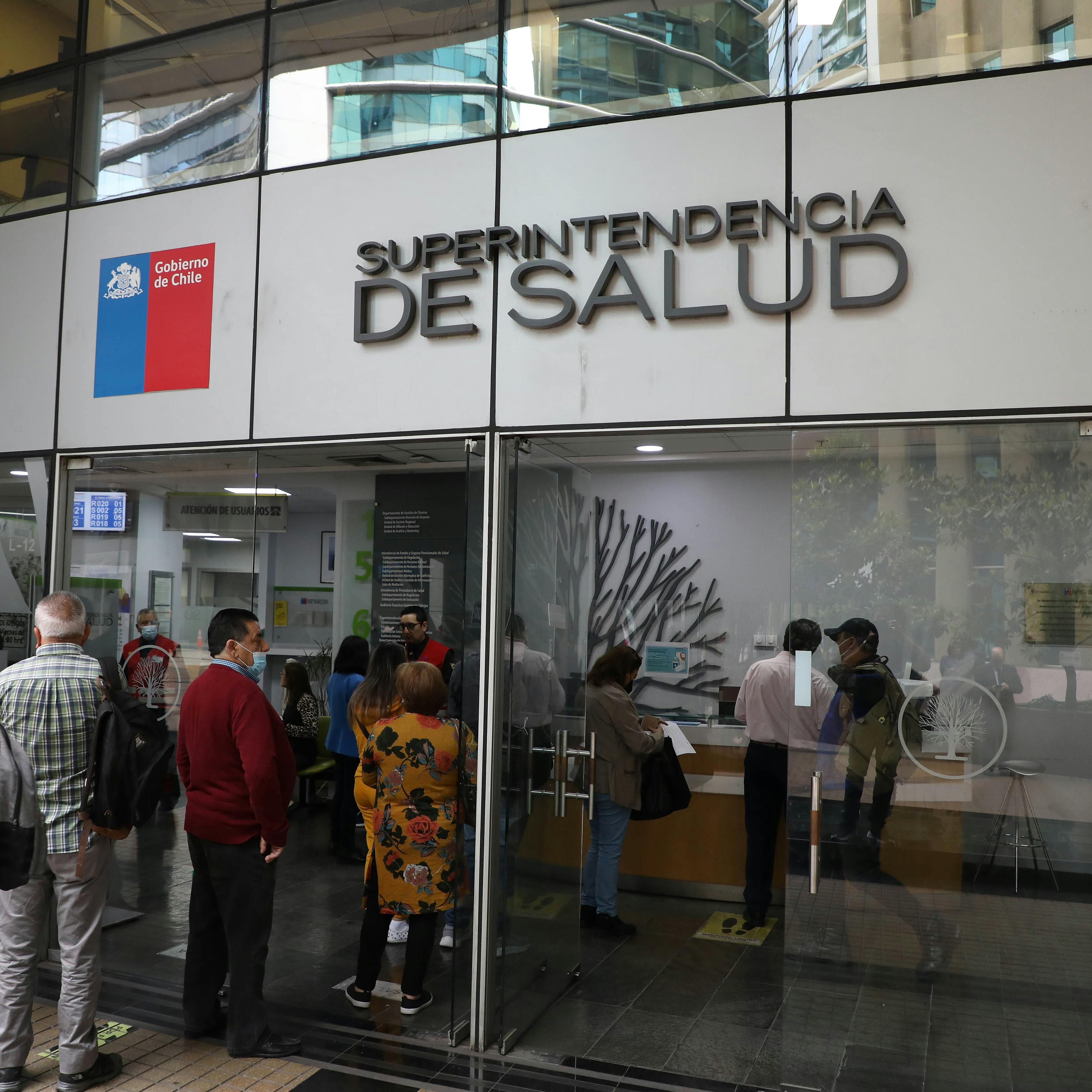 La estrategia del Gobierno para enfrentar la crisis de las Isapres
