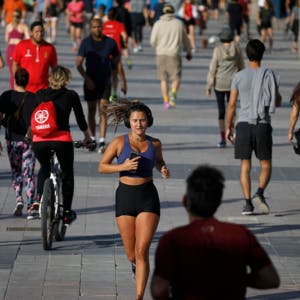 Investigador U. de Chile por conexión entre el cáncer y la obesidad: “El tejido adiposo en exceso produce factores que favorecen el desarrollo de un tumor y el proceso de metástasis”