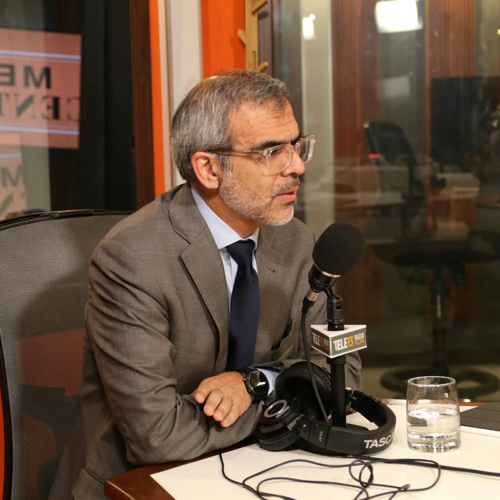 Ministro Cordero por Ley Nain-Retamal: “Lo que hace es reconocer algo que ya se encontraba en nuestra legislación, pero con más certezas para las policías" episode artwork