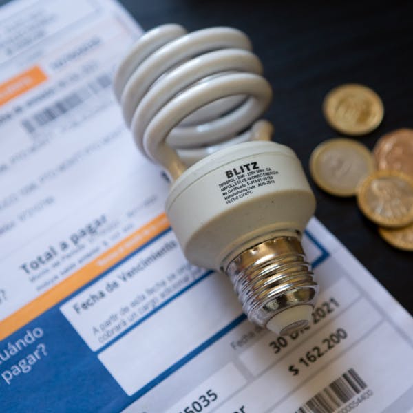 Empresas Eléctricas por alza de tarifas de luz: “El mecanismo tiene variaciones diferenciadas por nivel de consumo”
