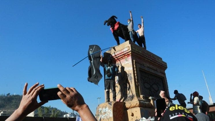 La columna de Lucy Oporto llamada ''Negro matapacos''