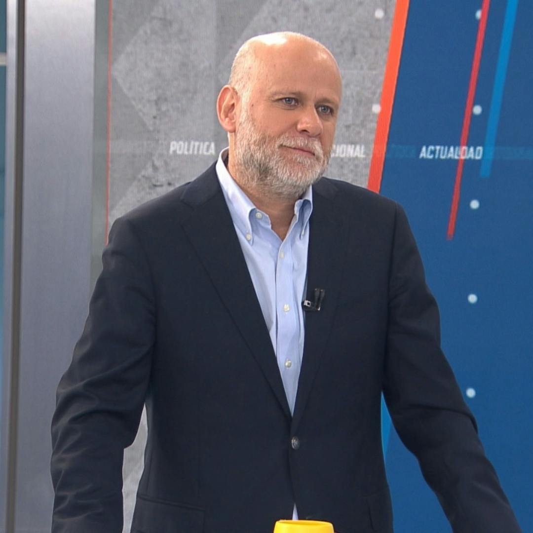 Ministro Elizalde responde a Macaya: Creo que aquí más que caricatura lo que se requiere es discutir el tema de fondo y en ese sentido no comparto esa afirmación