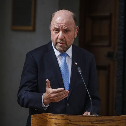 Ex Canciller, Alfredo Moreno, por crisis migratoria: “Tendríamos menos problemas si hubiéramos cuidado nuestras fronteras con más anticipación, pero el sistema político chileno no lo permitió”