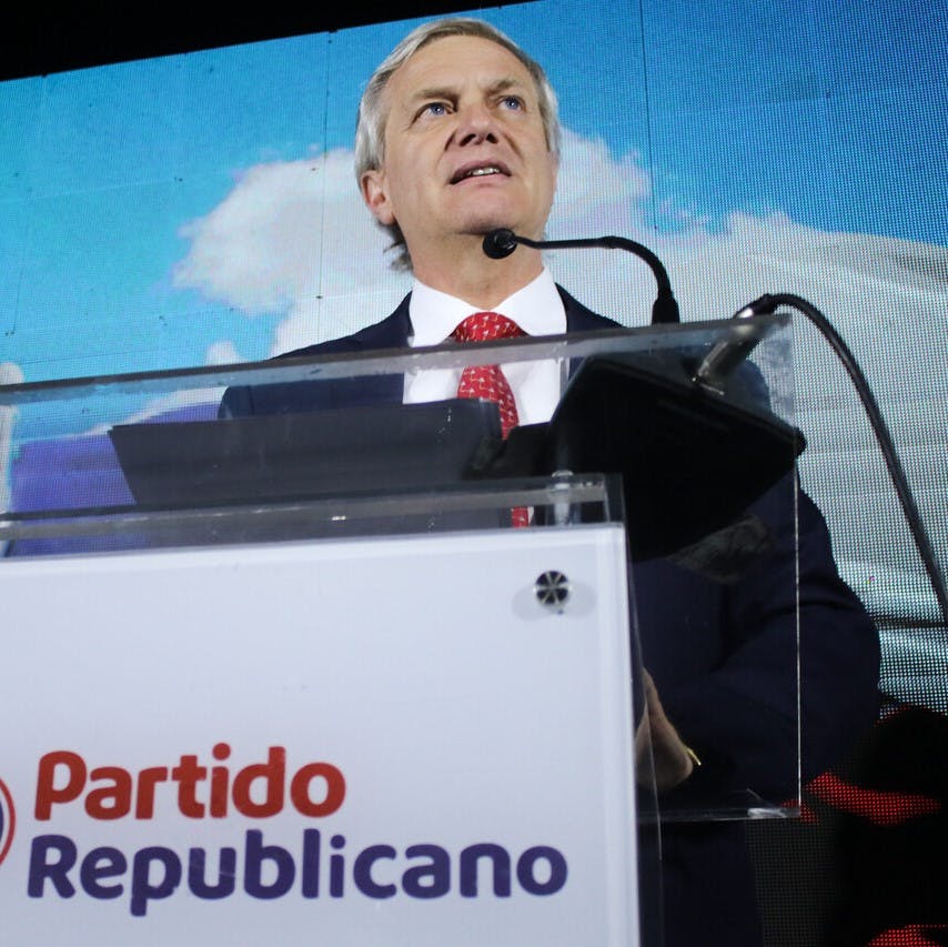 Axel Callís: No he visto ningún ápice de antidemocracia en el Partido Republicano, eso es una diferencia ala derecha fascista,