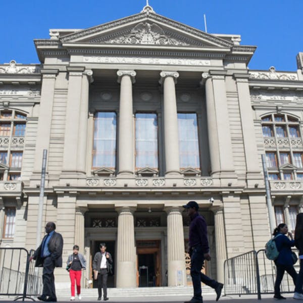 Director de Chile Transparente por ley de Delitos Económicos: “El proyecto establece reglas que se harán cargo de cómo opera esta criminalidad y así, determinar las penas”