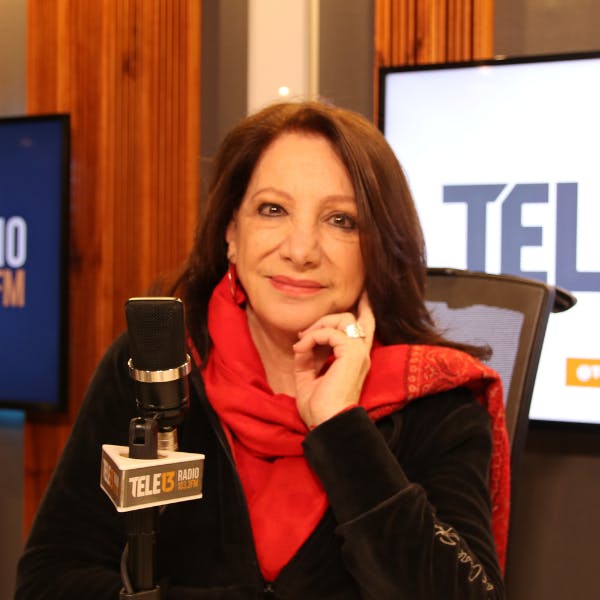 Gloria Simonetti y su pasión por la interpretación y las canciones