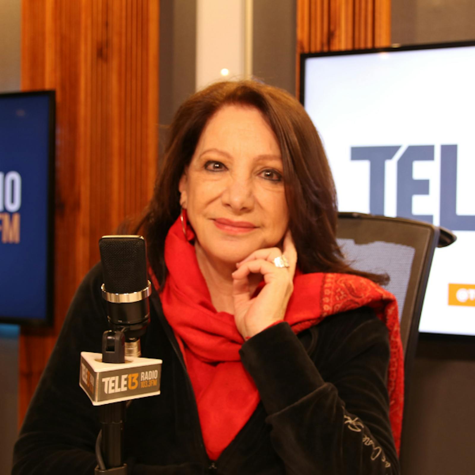 Gloria Simonetti y su pasión por la interpretación y las canciones