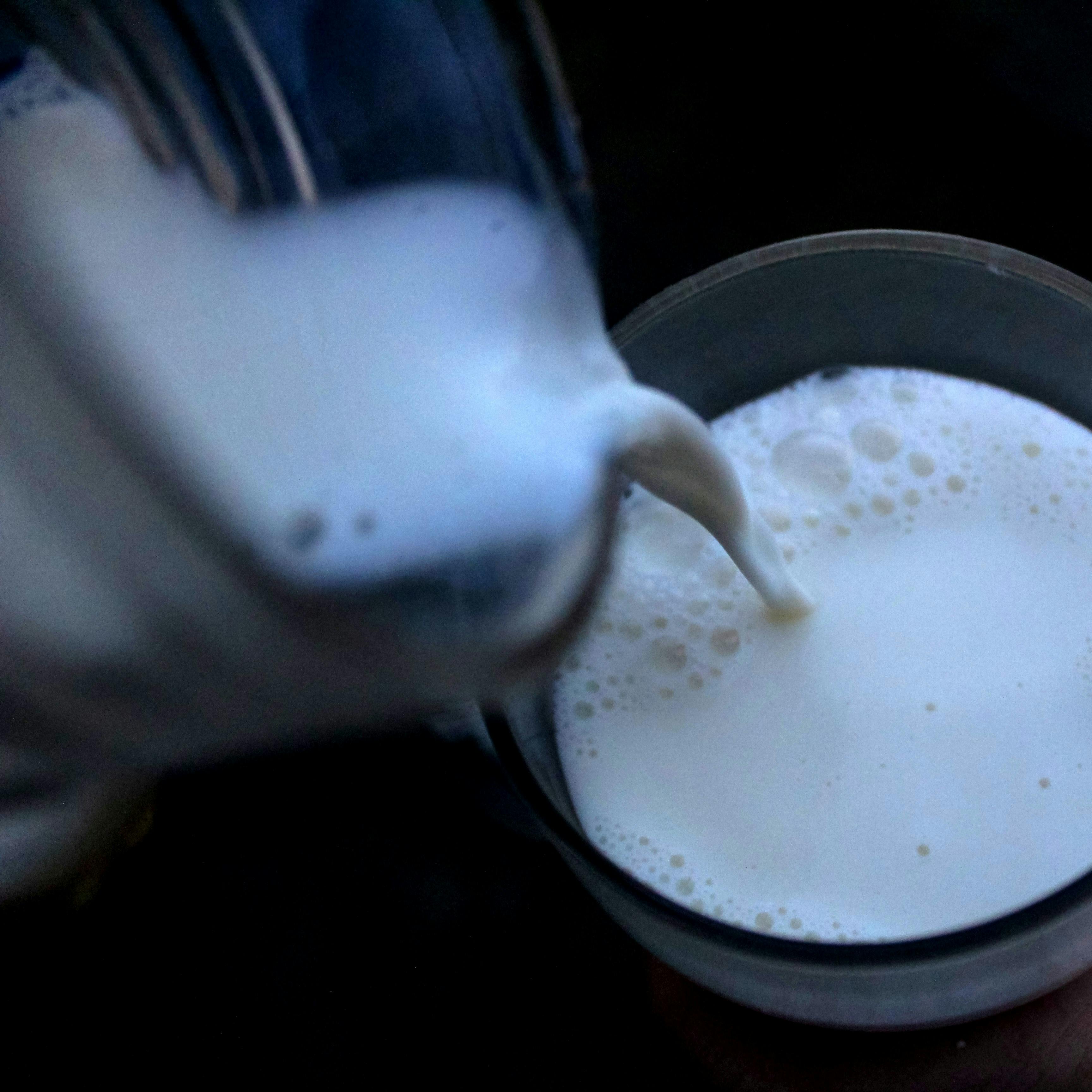 La disputa entre NotCo y la Asociación Gremial de Productores de Leche
