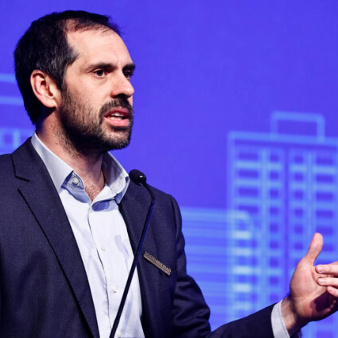 Ministro de Economía por subsidio al sueldo mínimo para mipymes: “Podrán solicitarlo las empresas que entre enero y abril de 2023 pagaban un salario de 410 mil o 512 mil pesos”