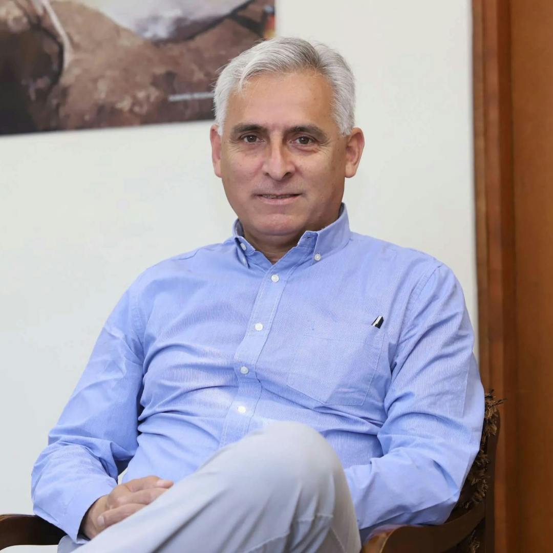 Gobernador de O'Higgins: Pedimos que no hubiera turismo de tragedia. Mucha gente va a sacarse fotos con el río a tope y provoca que los equipos de emergencia no puedan trabajar