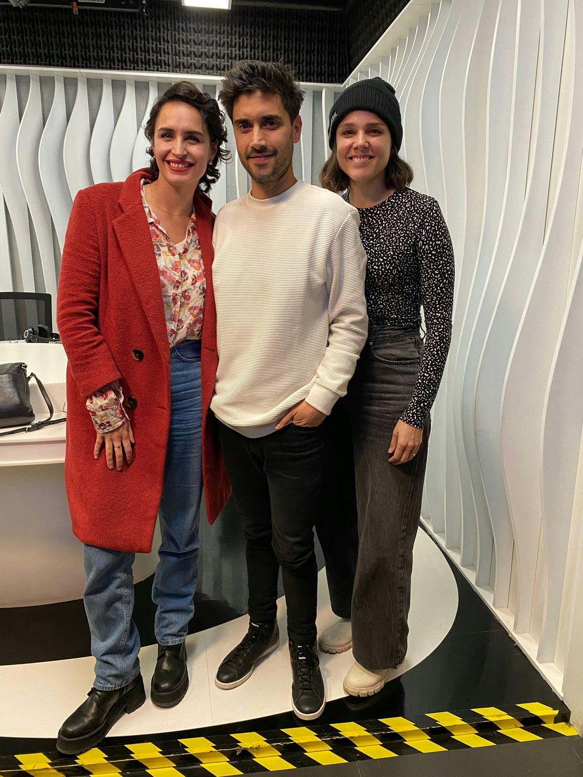 Fernanda Urrejola y Francisca Alegría conversaron sobre la cinta La vaca que cantó una canción hacia el futuro”