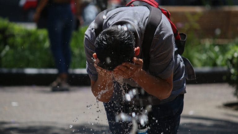 Entrevista | Agroclimatólogo y temperaturas para el verano: “En Santiago debiese ser de 38 o 39 grados”