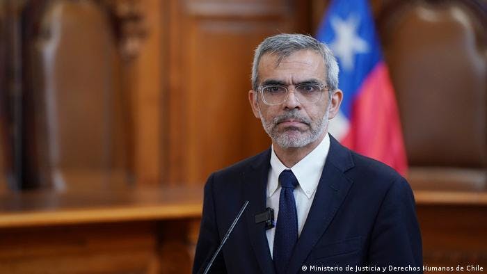 Ministro de Justicia, Luis Cordero 