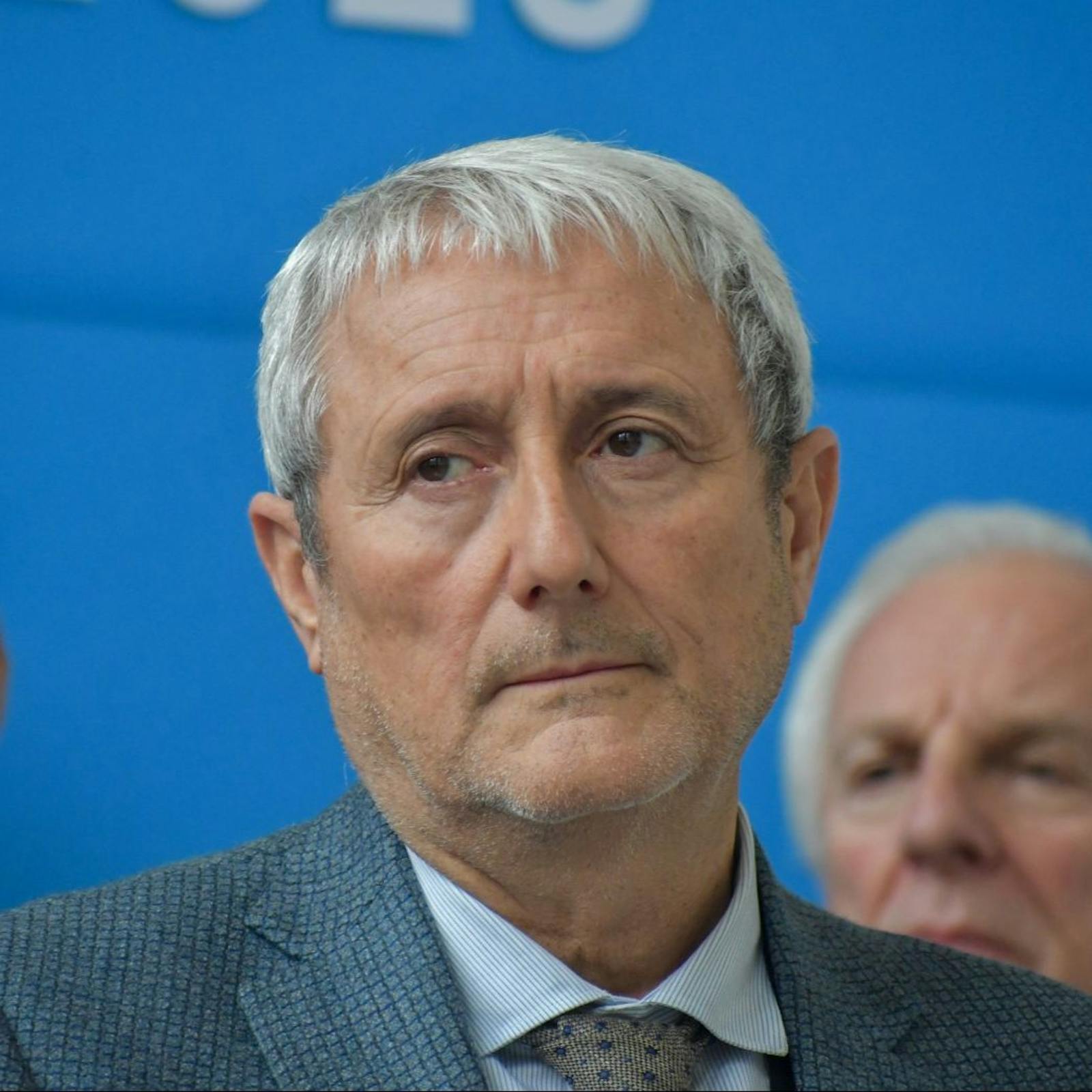 Vicepresidente del Consejo Constitucional: “Hay convicciones que son legítimas y respetables, sin embargo, si se convierten en derecho le entregan al Estado un carácter autoritario” episode artwork