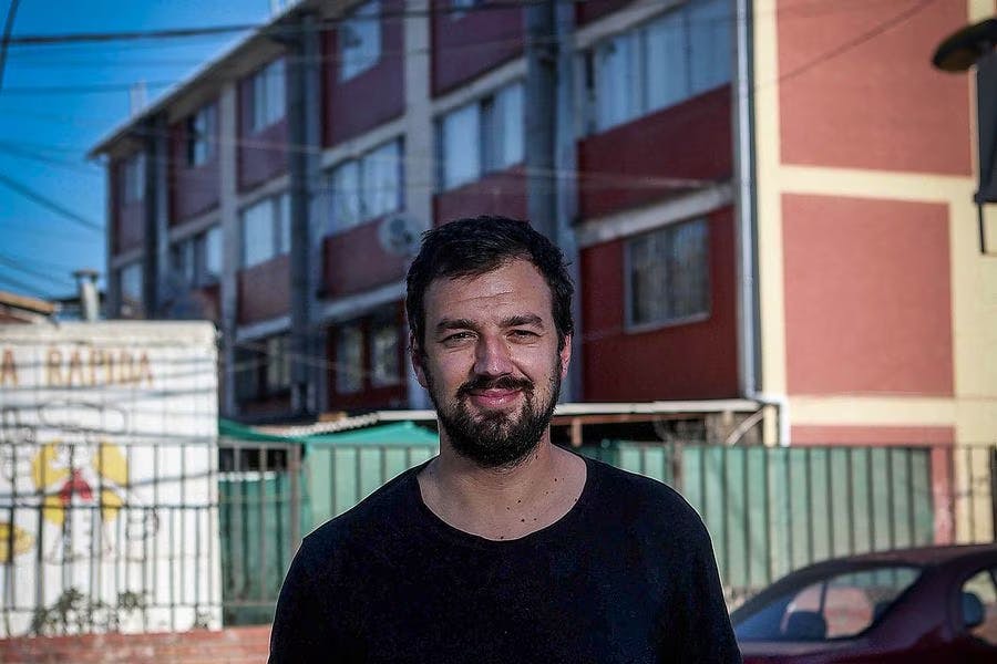 Tomás Vodanovic comentó su decisión de congelar los permisos a los mega proyectos inmobiliarios