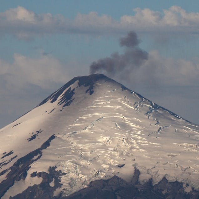 Sernageomin por volcán Villarrica: El volcán está inestable. Pasamos de un umbral base a un umbral que ya está un poco alterado