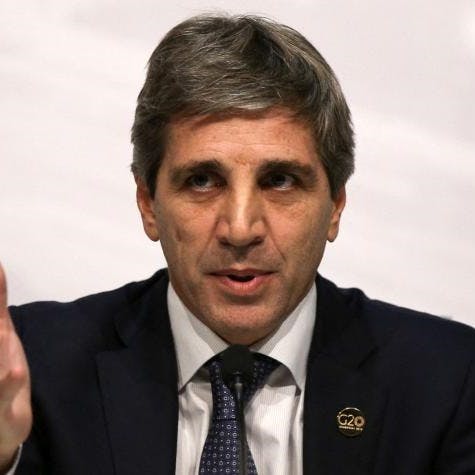El nuevo ministro de Economía argentino, Luis Caputo      
