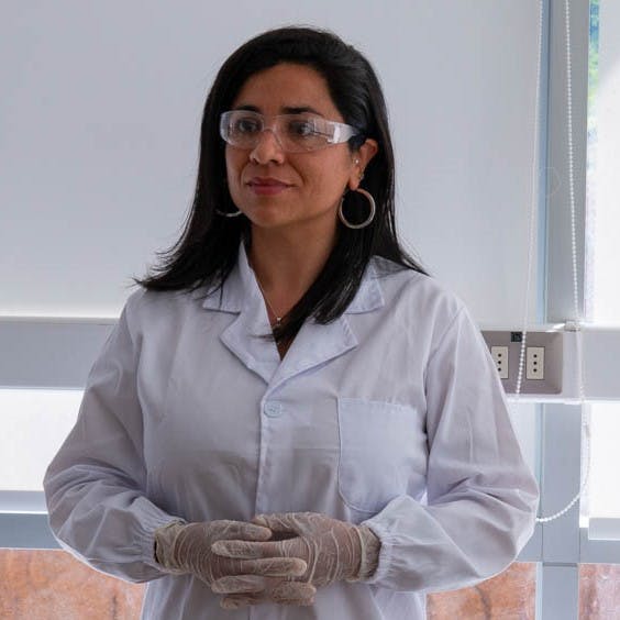 Dra. Clavería por proyecto ThromboCheck:Lo que hacemos es cuantificar el tiempo que toma en formarse este trombo y ese tiempo se llama tiempo de oclusión