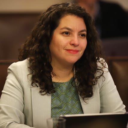 Ministra Toro por nueva medición de la pobreza: Es importante poder balancear los necesarios cambios y actualizaciones en virtud del contexto social”      