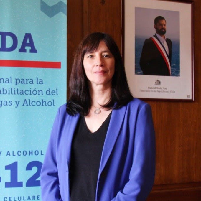 Directora nacional de SENDA por informe de consumo de alcohol: Las percepciones de riesgo aumentan en marihuana, en alcohol, en todas las sustancias